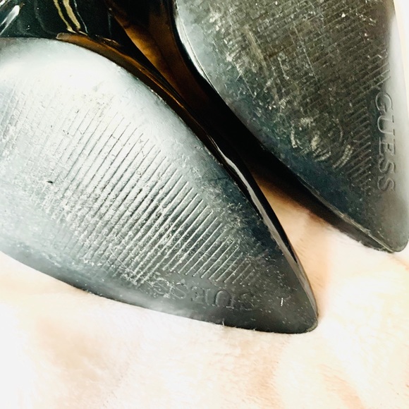 💎5/$25💎 Guess Retro Pointed Heels - Picture 4 of 8